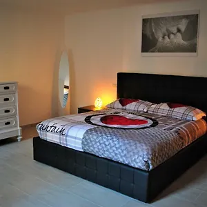 https://h2o-relax-apartment.it-lombardy.com