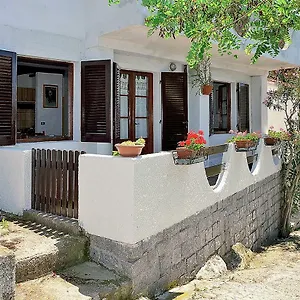 https://appartamento-vista-mare-la-guardia.it-tuscanyhotel.com
